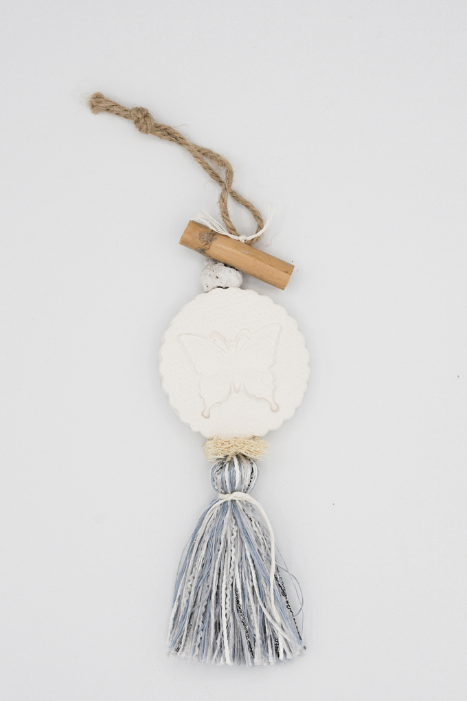 copy of TRESSE COEUR BLANC FLEUR DE COTON BOULE LAVANDE-MEDAILLON CIGALE PLATRE